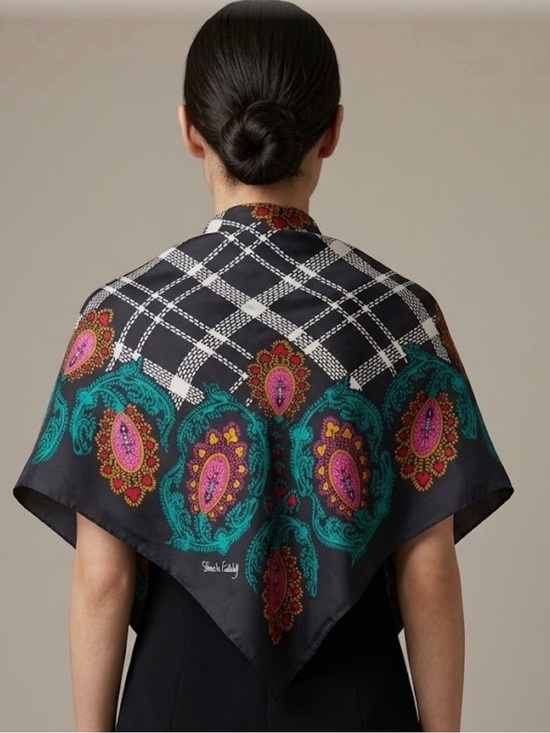 Diane Von Furstenberg Accessories - Diane Von Furstenberg Vintage Silk Scarf